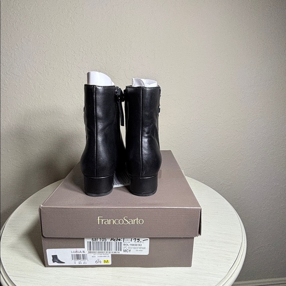 Franco Sarto Luella Black Leather Ankle Booties NWBox Size 6.5 - Picture 7 of 9